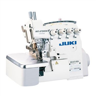 JUKI MO-6714DA overlock machin a koud